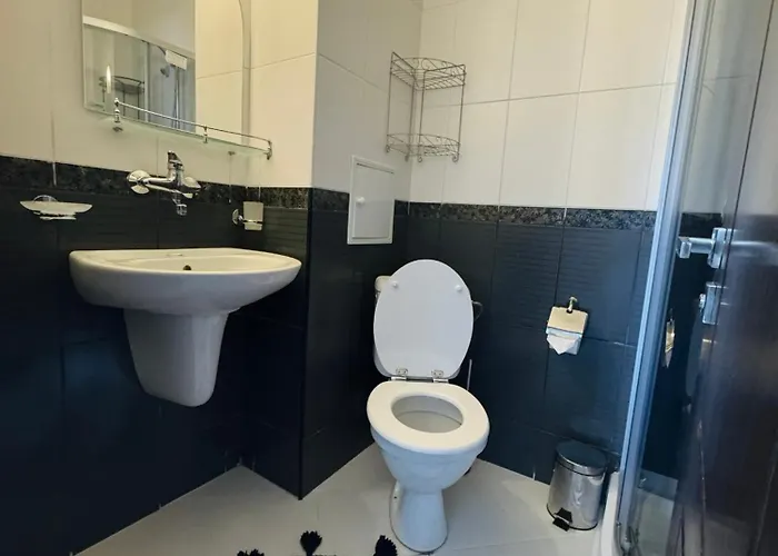 аквамарин, к-с нестинарка アパート *