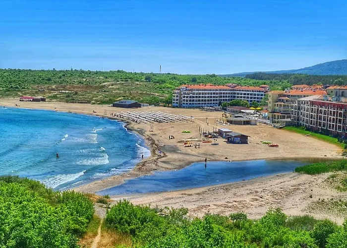 аквамарин, к-с нестинарка アパート